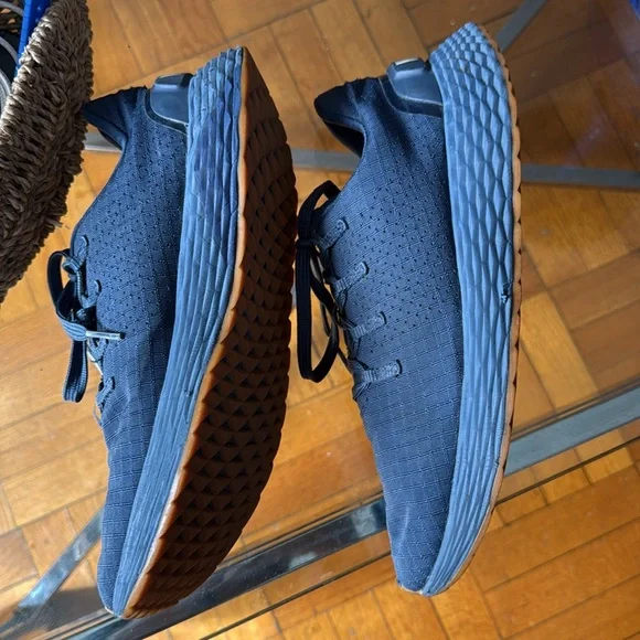 NOBULL Ripstop Runner shoes in Iridescent Blue. - Picture 5 of 13